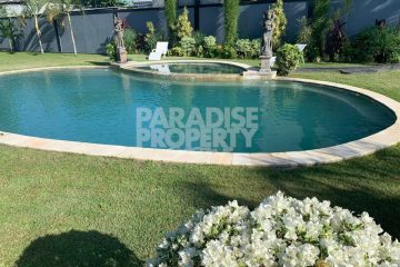 Tranquil Oasis: Spacious 3-Bedroom Villa with Pool in North Kerobokan – Yearly Rental