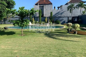 Tranquil Oasis: Spacious 3-Bedroom Villa with Pool in North Kerobokan – Yearly Rental