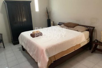 Tranquil Oasis: Spacious 3-Bedroom Villa with Pool in North Kerobokan – Yearly Rental