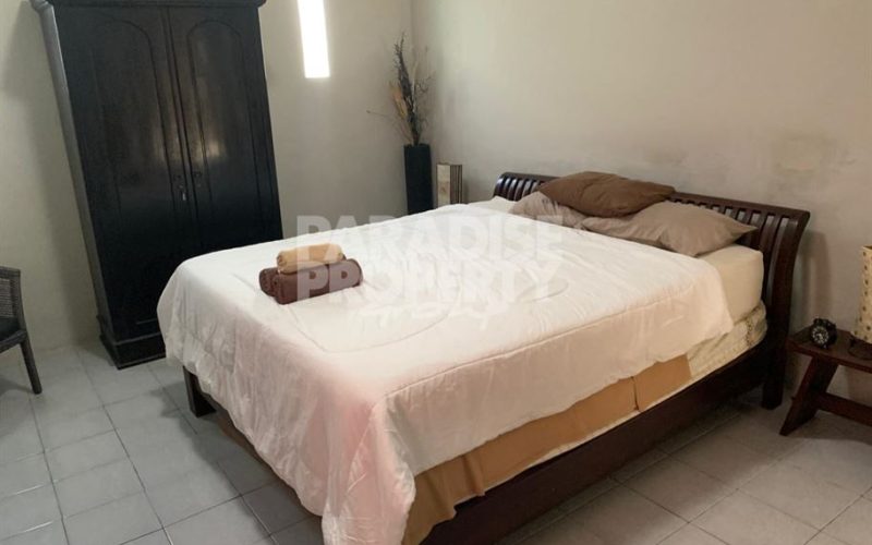 Tranquil Oasis: Spacious 3-Bedroom Villa with Pool in North Kerobokan – Yearly Rental