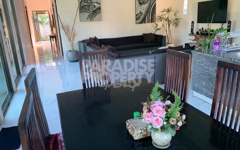 Tranquil Oasis: Spacious 3-Bedroom Villa with Pool in North Kerobokan – Yearly Rental