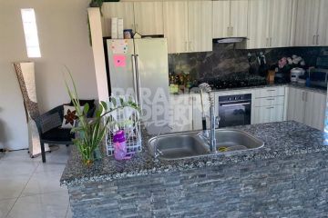 Tranquil Oasis: Spacious 3-Bedroom Villa with Pool in North Kerobokan – Yearly Rental