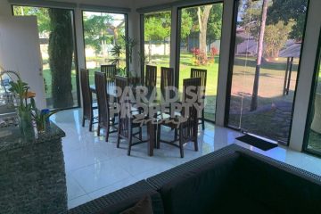 Tranquil Oasis: Spacious 3-Bedroom Villa with Pool in North Kerobokan – Yearly Rental