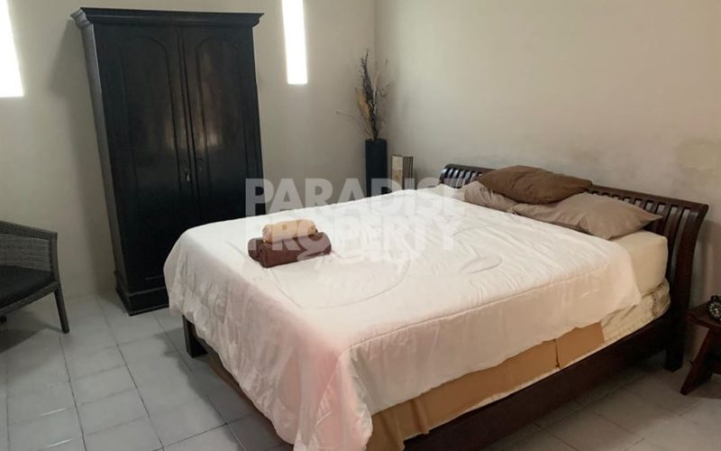 Tranquil Oasis: Spacious 3-Bedroom Villa with Pool in North Kerobokan – Yearly Rental