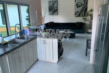 Tranquil Oasis: Spacious 3-Bedroom Villa with Pool in North Kerobokan – Yearly Rental