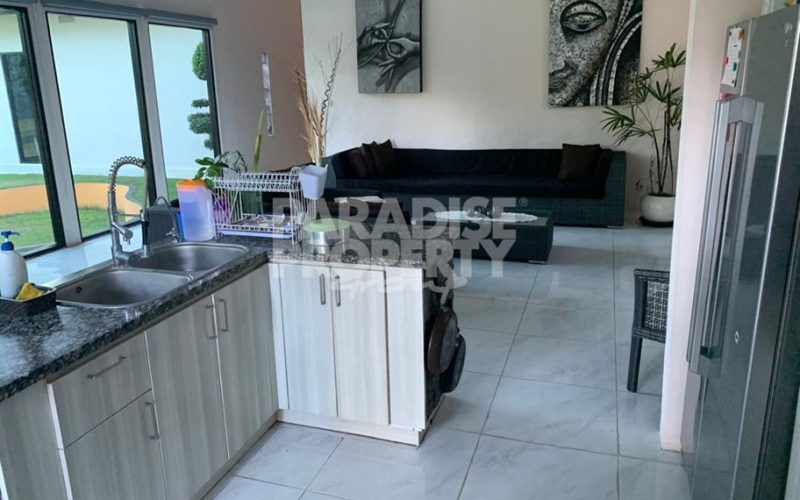 Tranquil Oasis: Spacious 3-Bedroom Villa with Pool in North Kerobokan – Yearly Rental