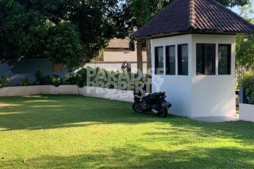 Tranquil Oasis: Spacious 3-Bedroom Villa with Pool in North Kerobokan – Yearly Rental