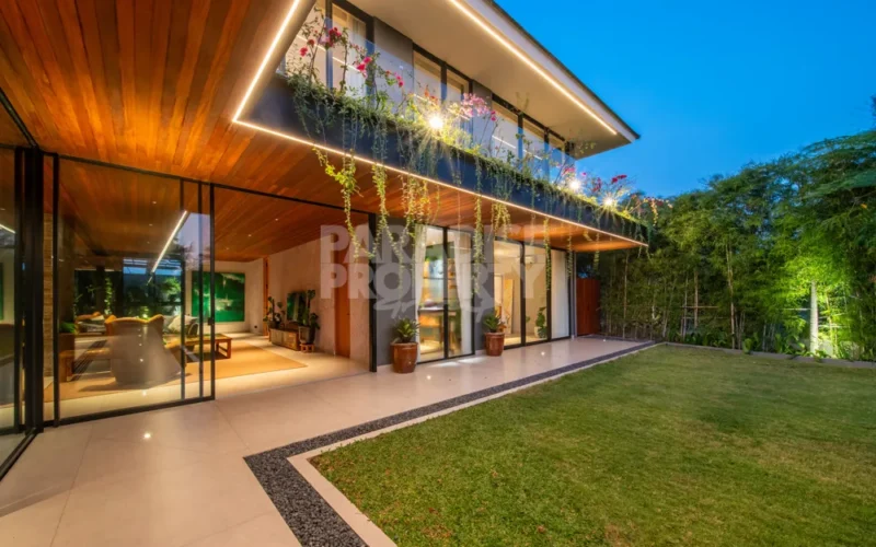 A Home Designed to Be Lived In, Not Built to Sell