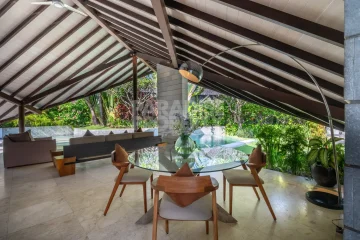 Unique 2 Bedroom Stylish Villa within an Exclusive Resort