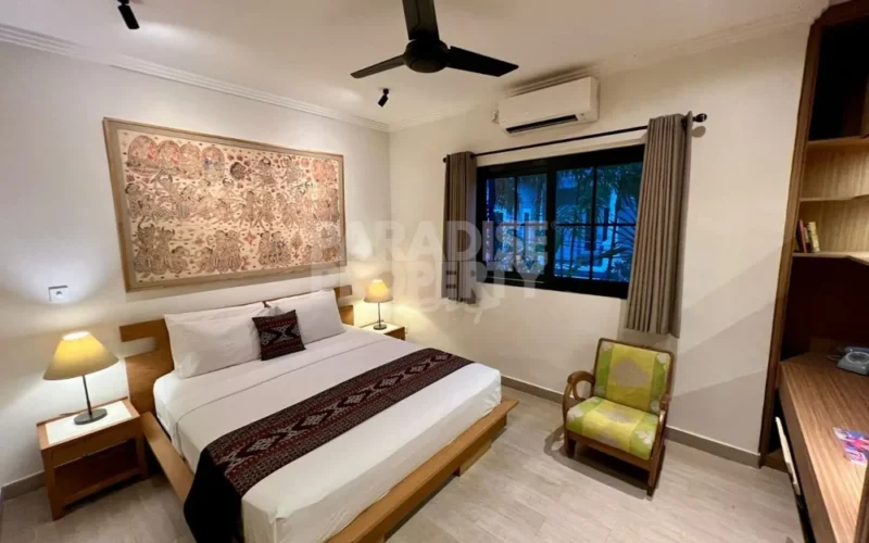 Modern 3-Bedroom Villa with Private Jacuzzi Pool in Seminyak Area – Leasehold