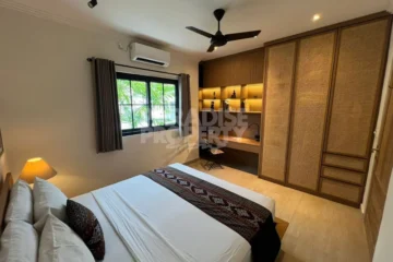 Modern 3-Bedroom Villa with Private Jacuzzi Pool in Seminyak Area – Leasehold