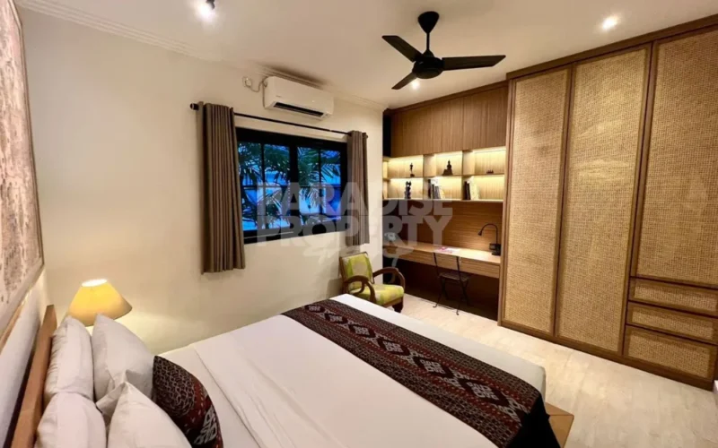 Modern 3-Bedroom Villa with Private Jacuzzi Pool in Seminyak Area – Leasehold