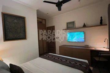 Modern 3-Bedroom Villa with Private Jacuzzi Pool in Seminyak Area – Leasehold