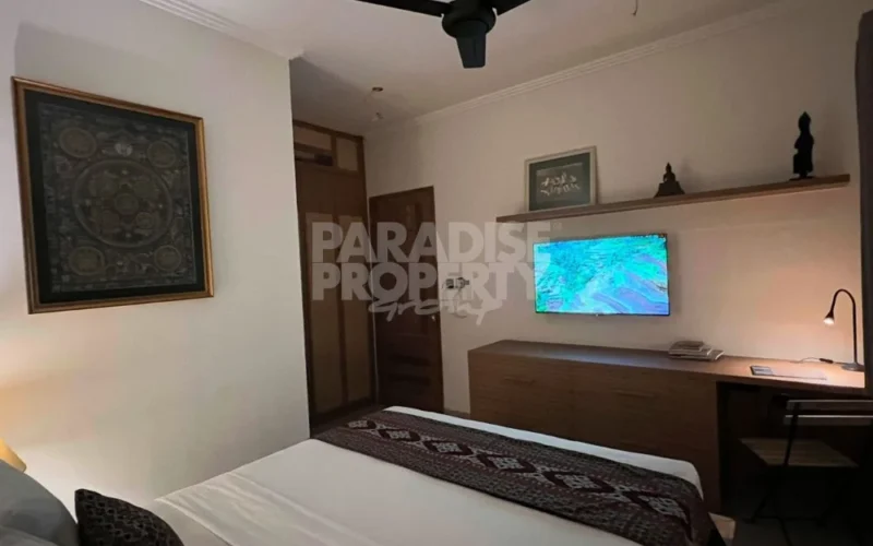 Modern 3-Bedroom Villa with Private Jacuzzi Pool in Seminyak Area – Leasehold