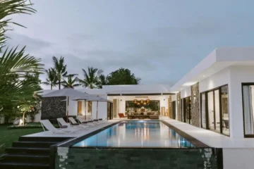 Leasehold 4-Bedroom Luxury Villa for Sale in Seseh