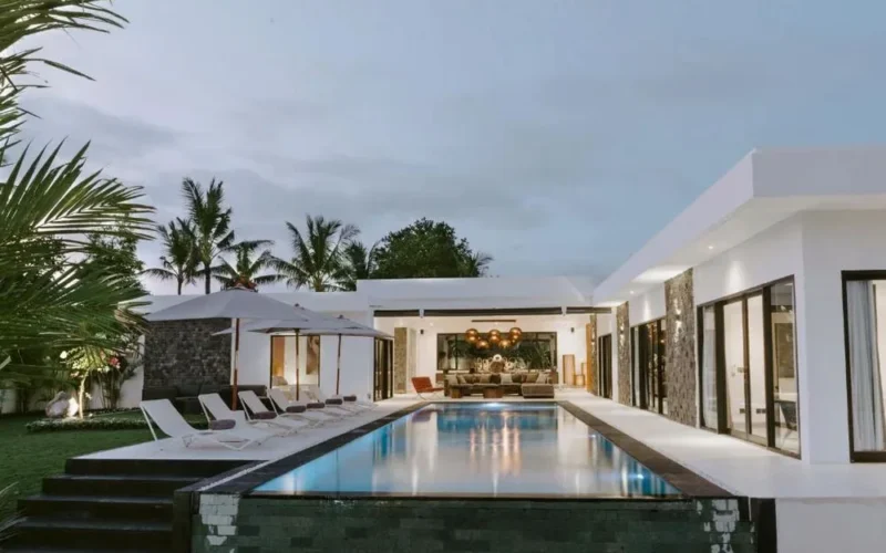 Leasehold 4-Bedroom Luxury Villa for Sale in Seseh