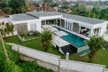 Leasehold 4-Bedroom Luxury Villa for Sale in Seseh